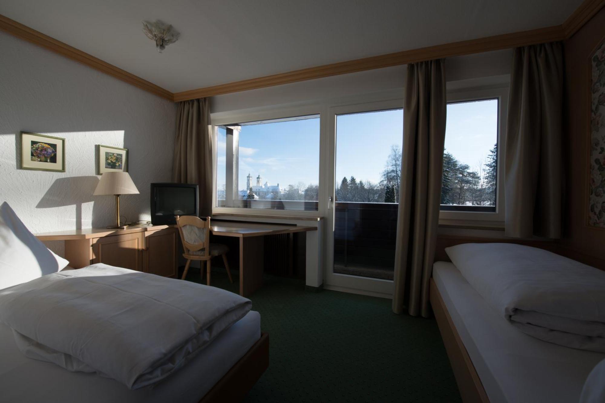 Hotel St. Ulrich Garni Ottobeuren Habitación foto